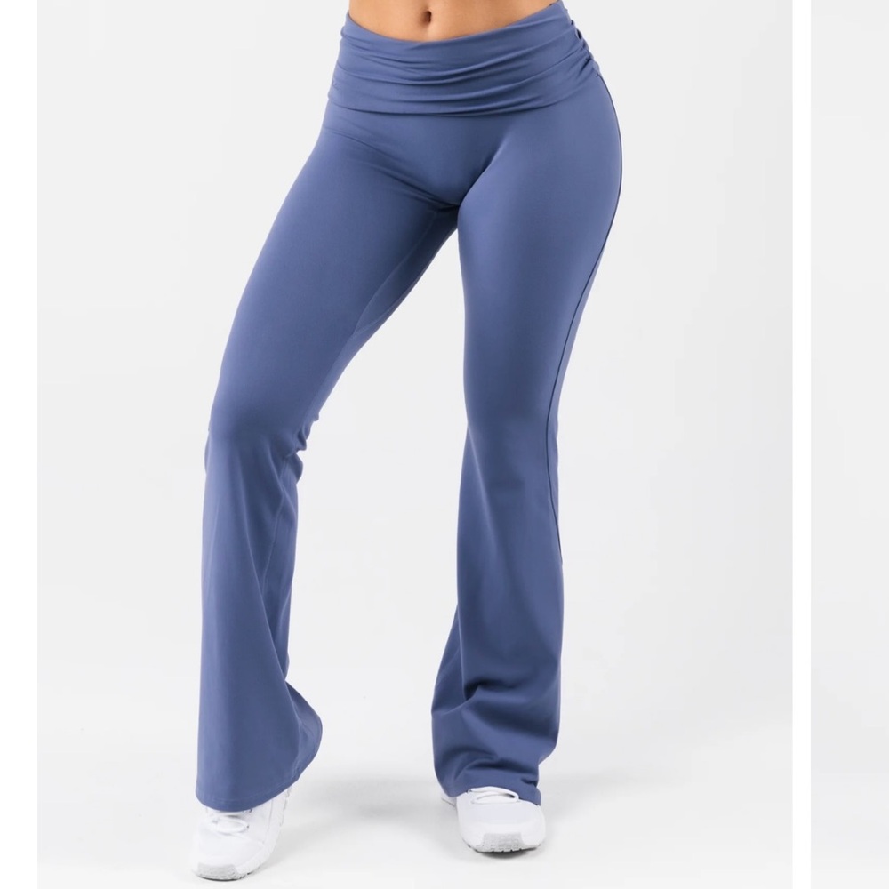 Alphalete Aura Foldover Flare Pants Size M